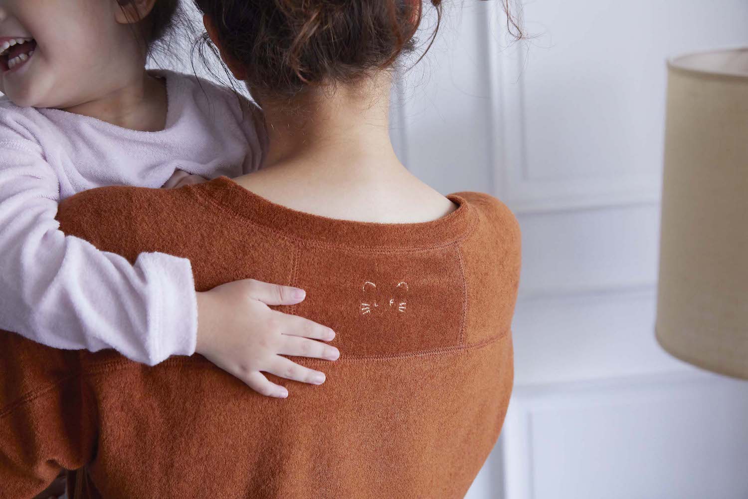 リラックスタイムのスキンシップで親子の繋がりがもっと深まる