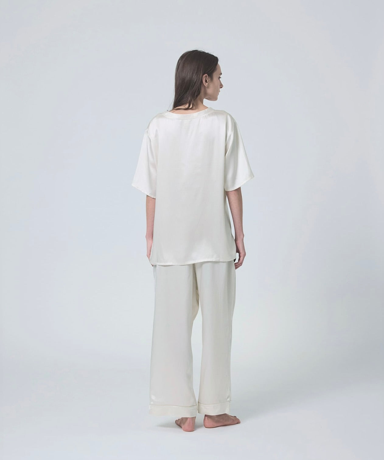 【セットアップ】シルクサテンプルオーバー&ボトムス パールホワイト