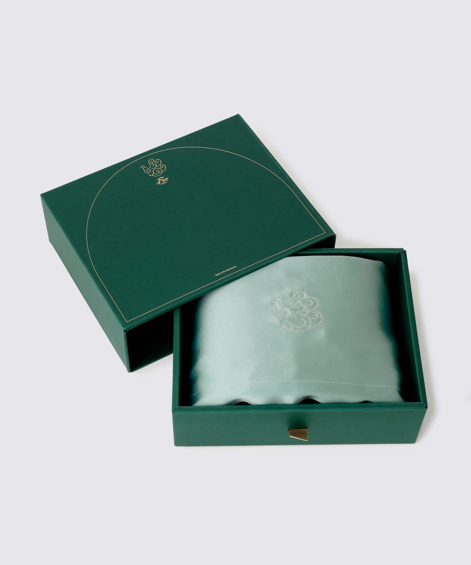 シルクピローケース ミントグリーン - Foo Tokyo Japan 公式オンラインストア