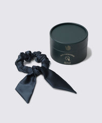 シルクリボンシュシュ 2WAYタイプ エレガントネイビー - Foo Tokyo公式ストア