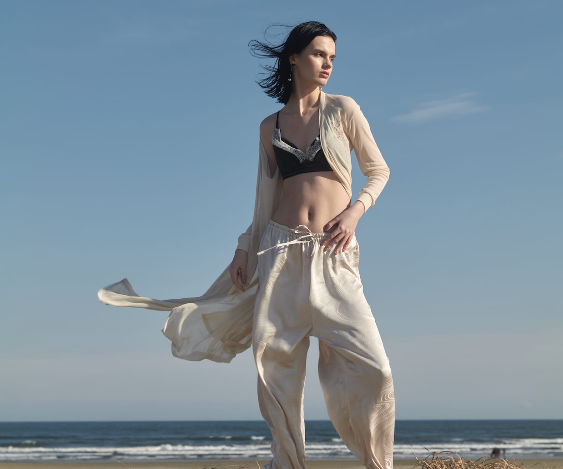 【新作第二弾】光と影を纏うように