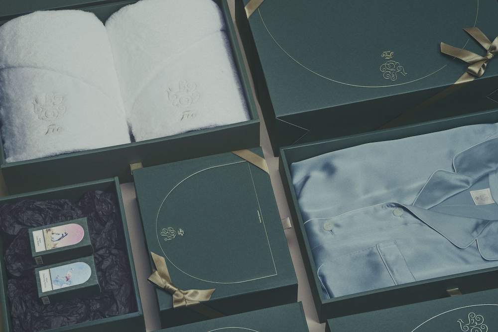 二人の門出を祝う、喜ばれるギフトの選び方