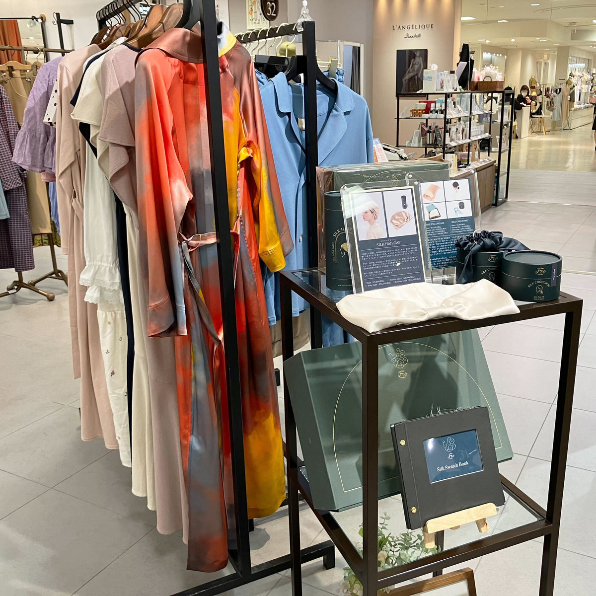 値下げ　Foo Tokyo シルクへアバンド　日本製　箱無し　未使用 シルク小物– Foo Tokyo (フートウキョウ) 公式オンラインストア