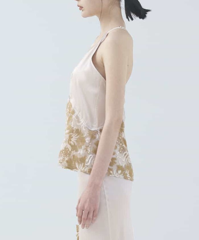 レースシルクキャミソール　パールホワイト x フローラルゴールド