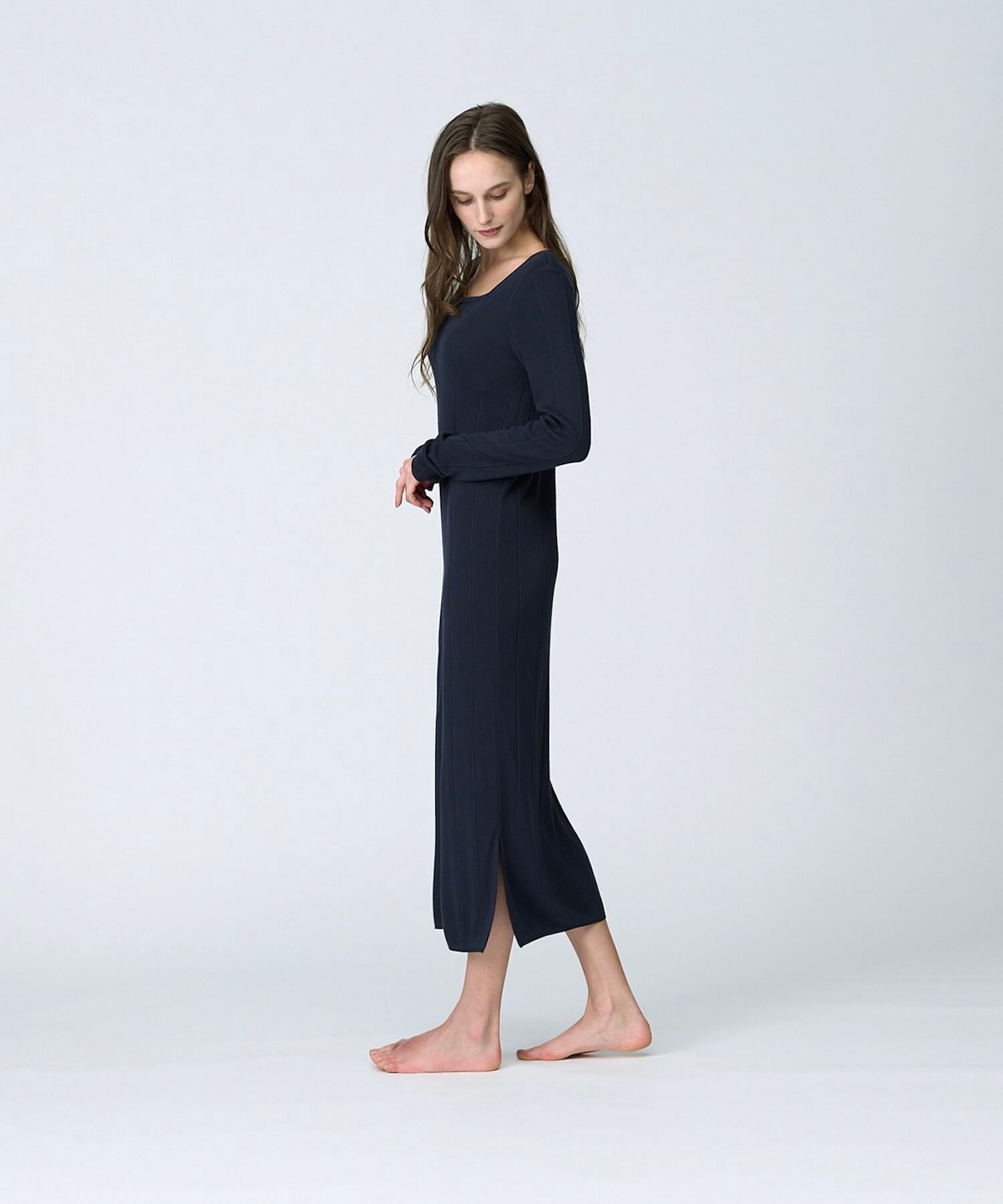 Foo Tokyo 公式ストア | シルクブレンドリブニットワンピース ネイビー