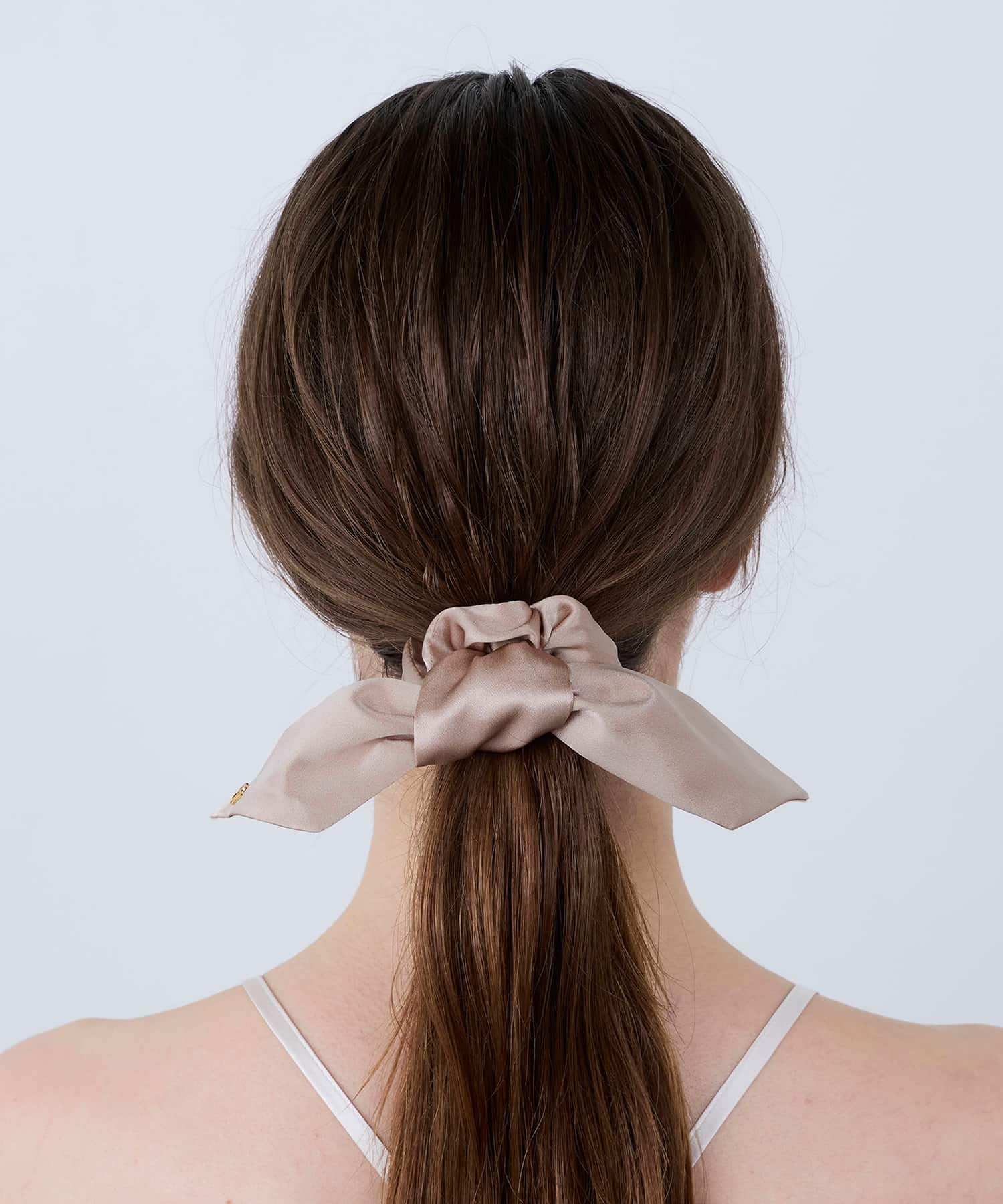 シルクリボンシュシュ 2WAYタイプ  ピンクベージュ