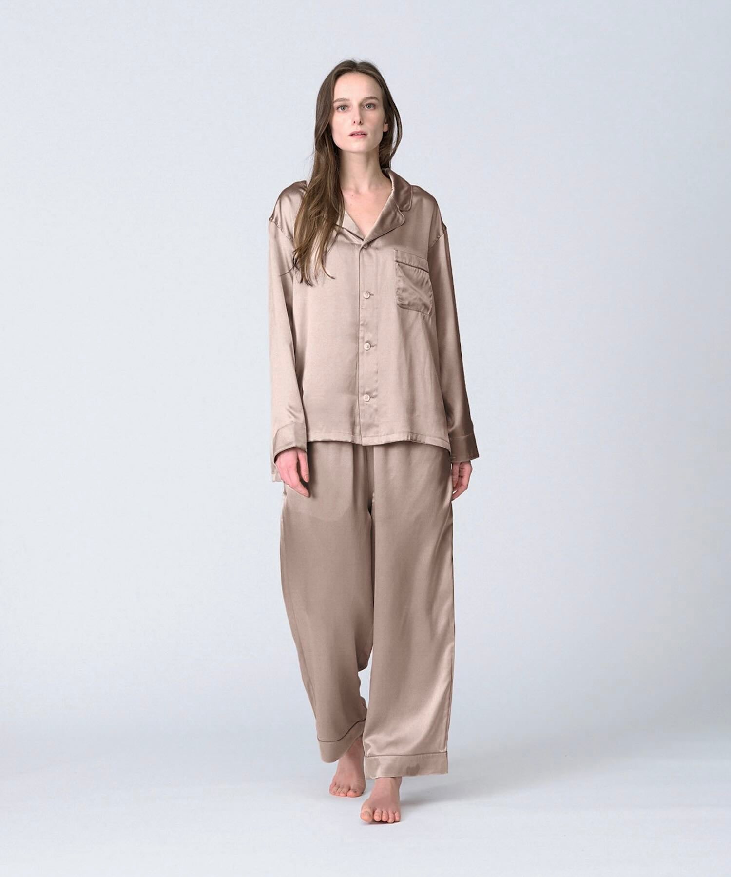 【セットアップ】シルク100%パジャマ foo tokyo Foo Tokyo 公式ストア | 【セットアップ】シルクパジャマ パールホワイト