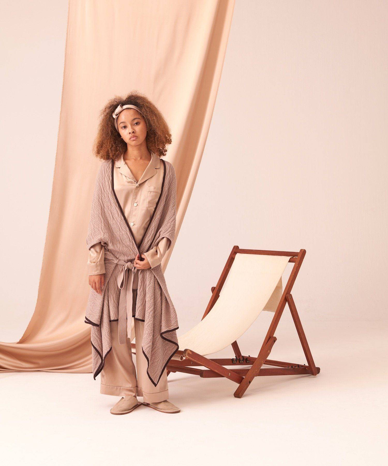 コットンカシミヤ ニットブランケットケープ ベージュ - Foo Tokyo公式ストア