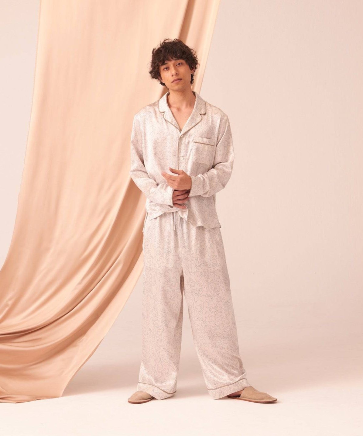 Foo Tokyo 公式ストア | 【セットアップ】インテリアライク シルクパジャマ