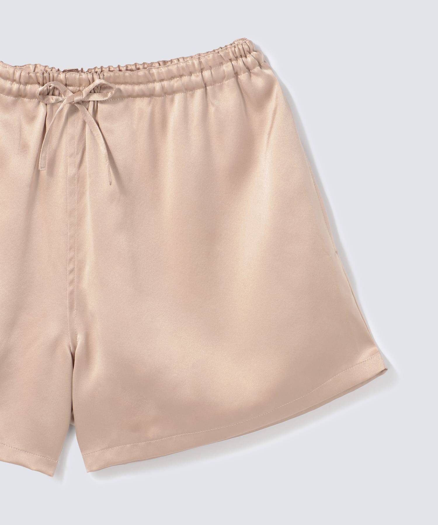 STONE  ホワイトショートパンツ美 STONE ホワイトショートパンツ美 STONE ISLAND ホワイトショートパンツ美