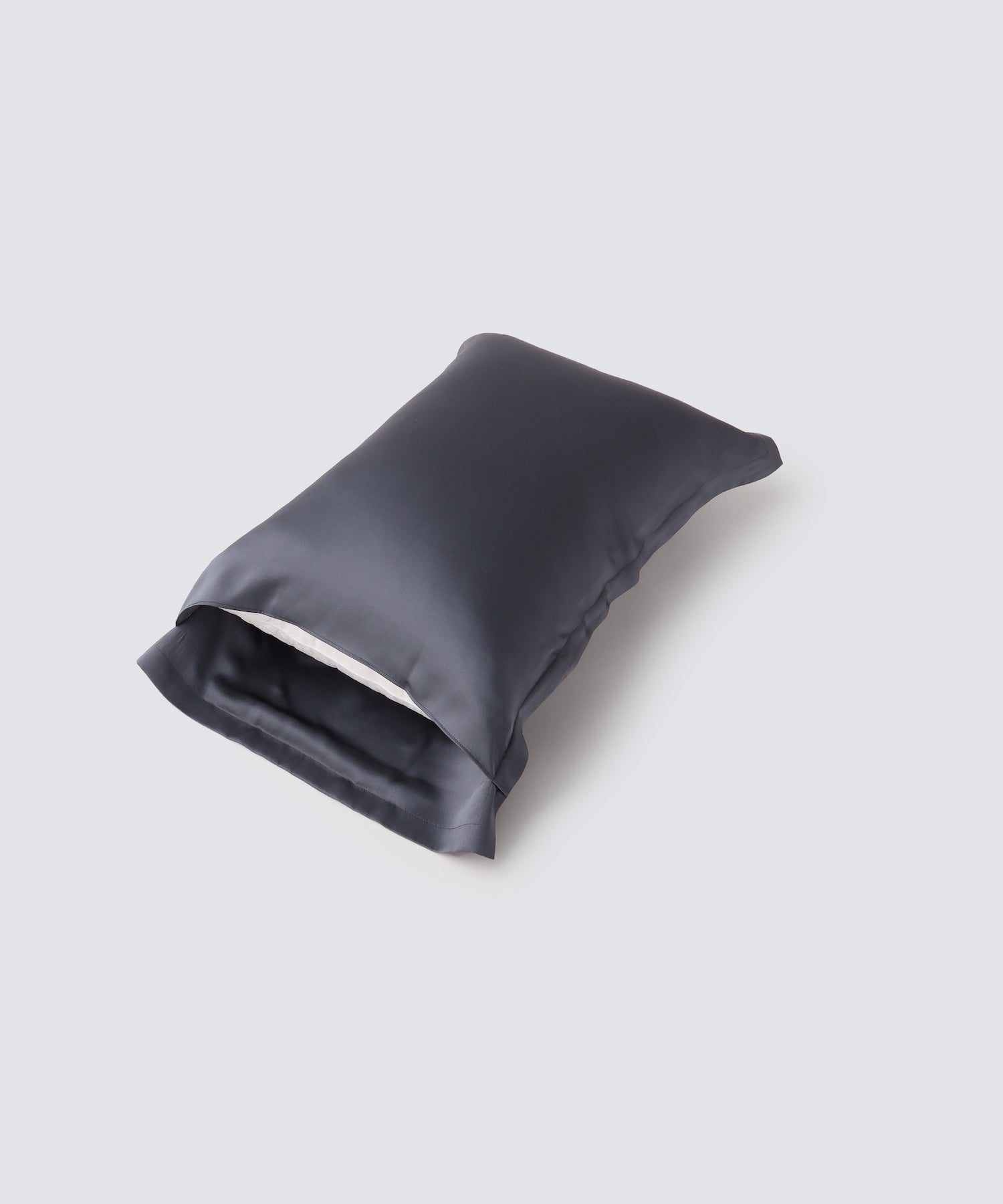 Foo Tokyo 公式ストア | 日本製 シルクピローケース チャコールグレー